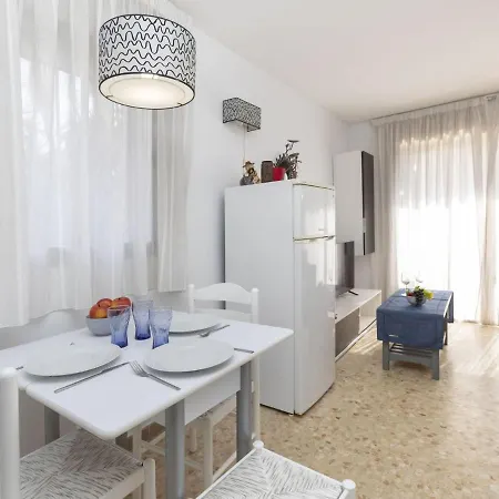 Apartment Cosy Lloret By Interhome Lloret de Mar